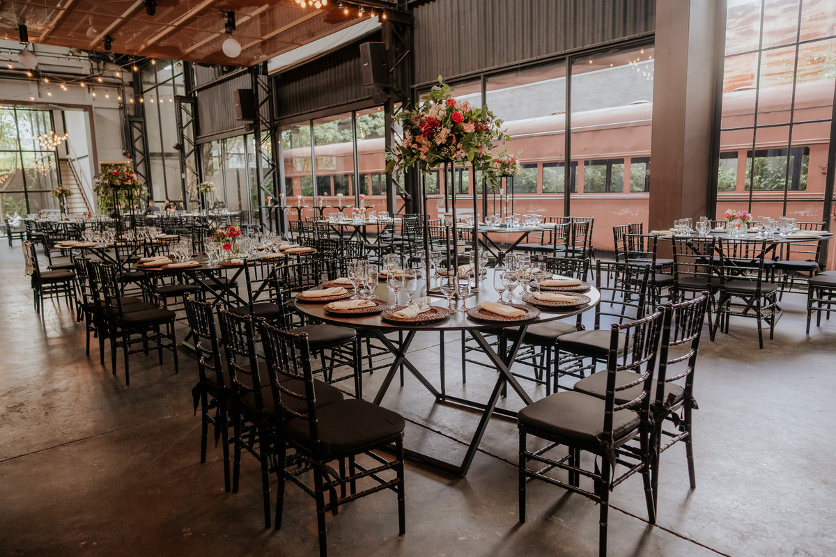 wedding, casamento, pre-wedding, pré-wedding, cerimônia religiosa, cerimônia em buffet, casamento em buffet, ensaio pós-casamento, ensaio industrial, fotos de noivos, noivos, estação 840, noivos cenário industrial