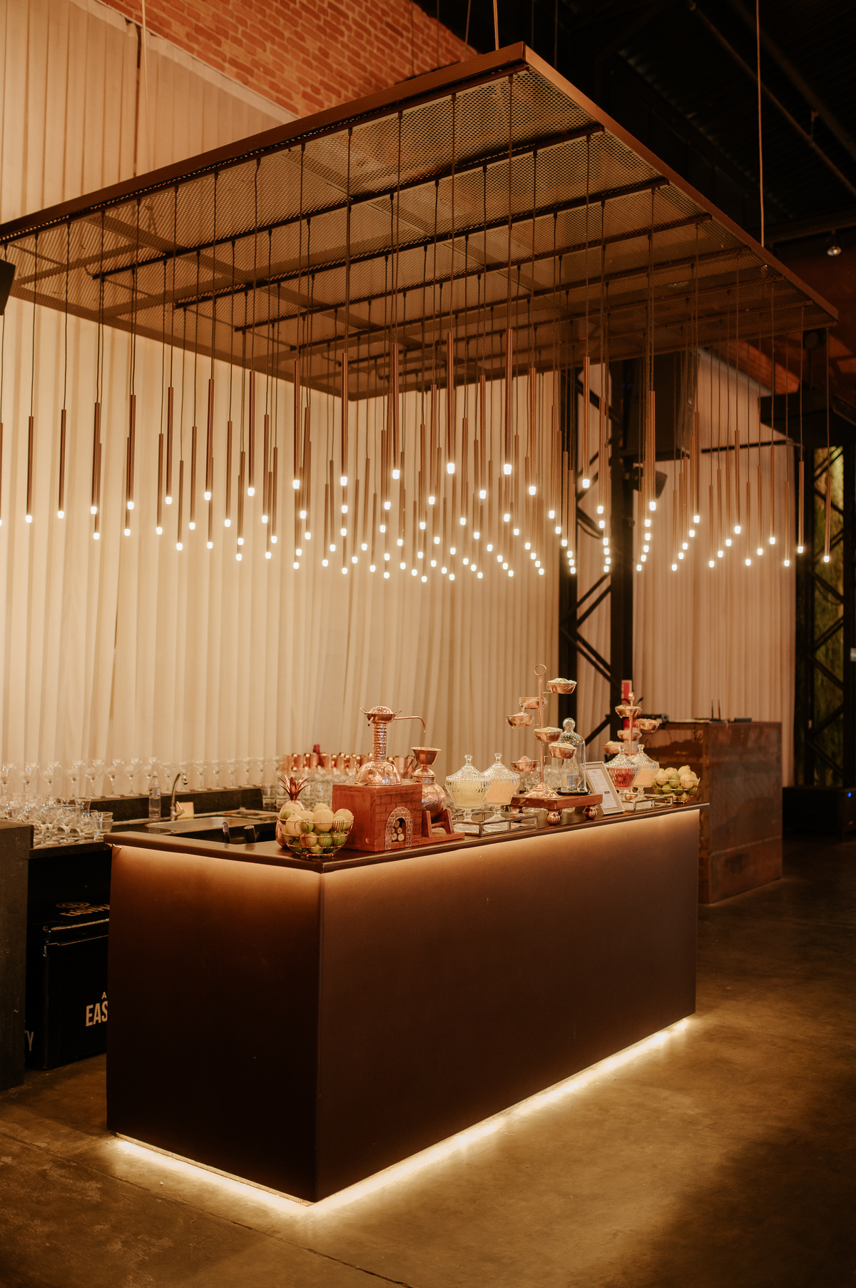 wedding, casamento, pre-wedding, pré-wedding, cerimônia religiosa, cerimônia em buffet, casamento em buffet, ensaio pós-casamento, ensaio industrial, fotos de noivos, noivos, estação 840, noivos cenário industrial