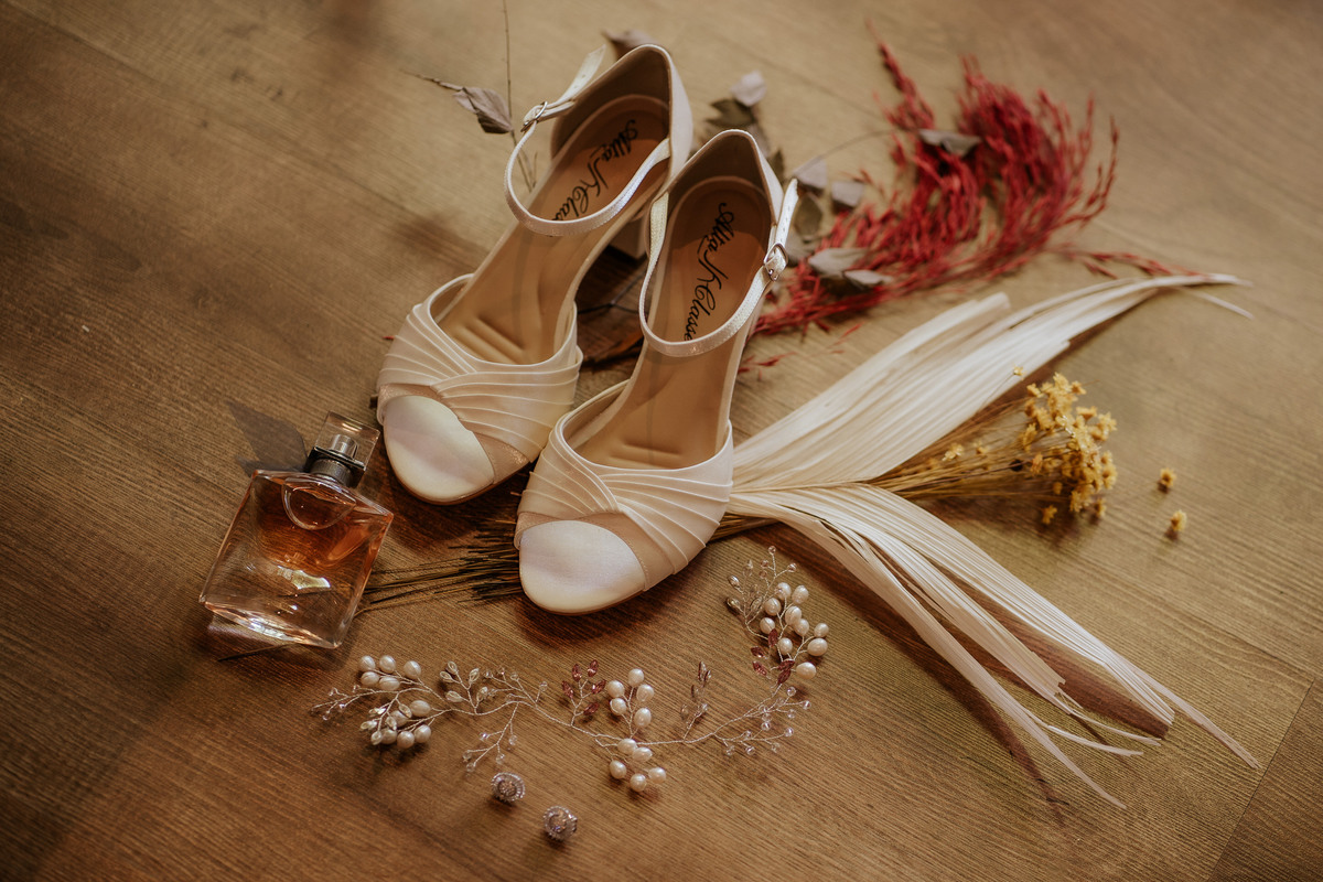 wedding, casamento, pre-wedding, pré-wedding, cerimônia religiosa, cerimônia em buffet, casamento em buffet, ensaio pós-casamento, ensaio industrial, fotos de noivos, noivos, estação 840, noivos cenário industrial