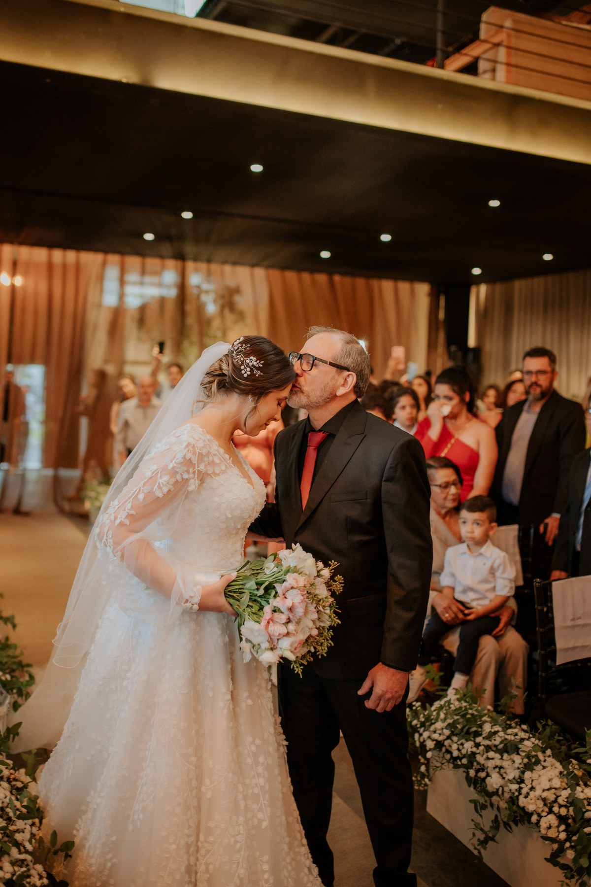 wedding, casamento, pre-wedding, pré-wedding, cerimônia religiosa, cerimônia em buffet, casamento em buffet, ensaio pós-casamento, ensaio industrial, fotos de noivos, noivos, estação 840, noivos cenário industrial