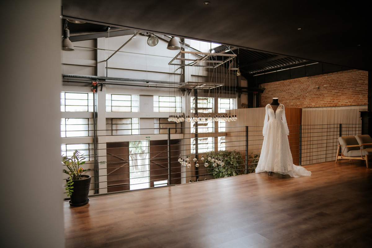 wedding, casamento, pre-wedding, pré-wedding, cerimônia religiosa, cerimônia em buffet, casamento em buffet, ensaio pós-casamento, ensaio industrial, fotos de noivos, noivos, estação 840, noivos cenário industrial