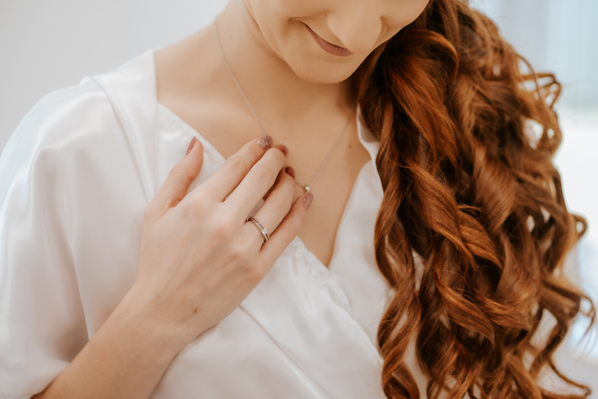 casamento no campo, casamento ao ar livre, cerimônia externa, dia da noiva, casamento emocionante, dress, bride, wedding dresses, vestido de noiva, sapato de noiva sem salto, chez bisutti club med, wedding, casamento, foto de casamento