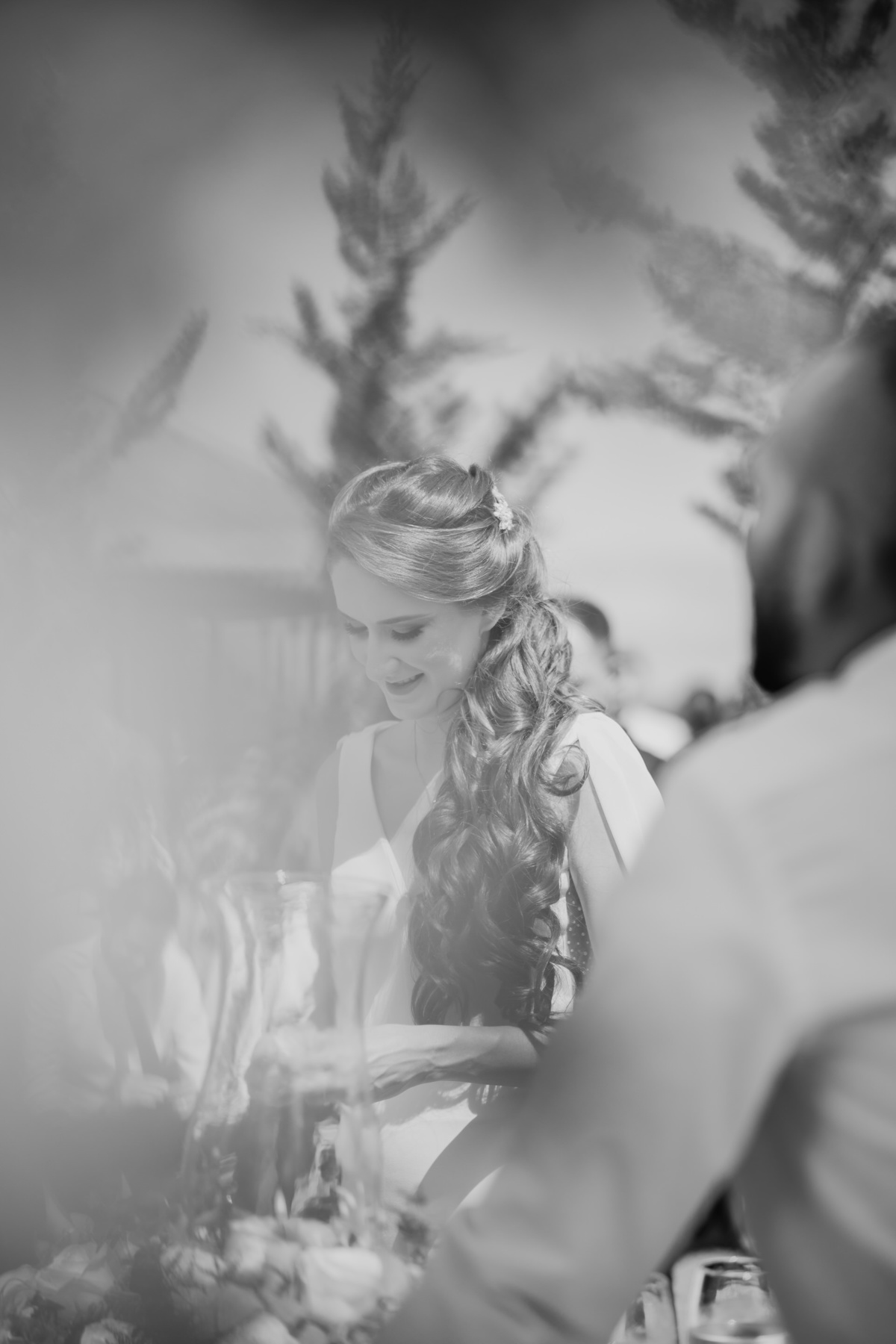 casamento no campo, casamento ao ar livre, cerimônia externa, dia da noiva, casamento emocionante, dress, bride, wedding dresses, vestido de noiva, sapato de noiva sem salto, chez bisutti club med, wedding, casamento, foto de casamento