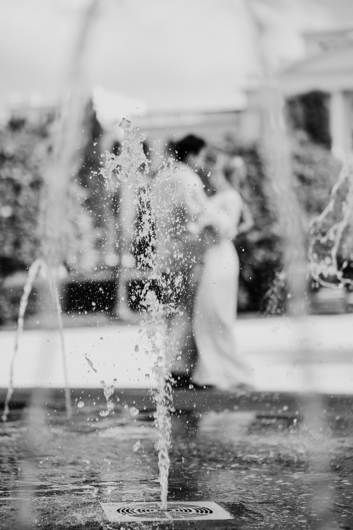 pre-wedding, prewedding, ensaio de casal, ensaio de foto de casal, ensaio fotográfico de casal, ensaio de fotos de noivos, noivos, foto de casamento, fotografia de casamento, fotos de casal no museu do ipiranga, museu do ipiranga