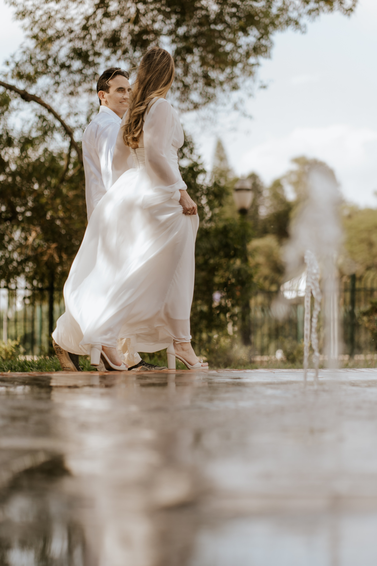 pre-wedding, prewedding, ensaio de casal, ensaio de foto de casal, ensaio fotográfico de casal, ensaio de fotos de noivos, noivos, foto de casamento, fotografia de casamento, fotos de casal no museu do ipiranga, museu do ipiranga