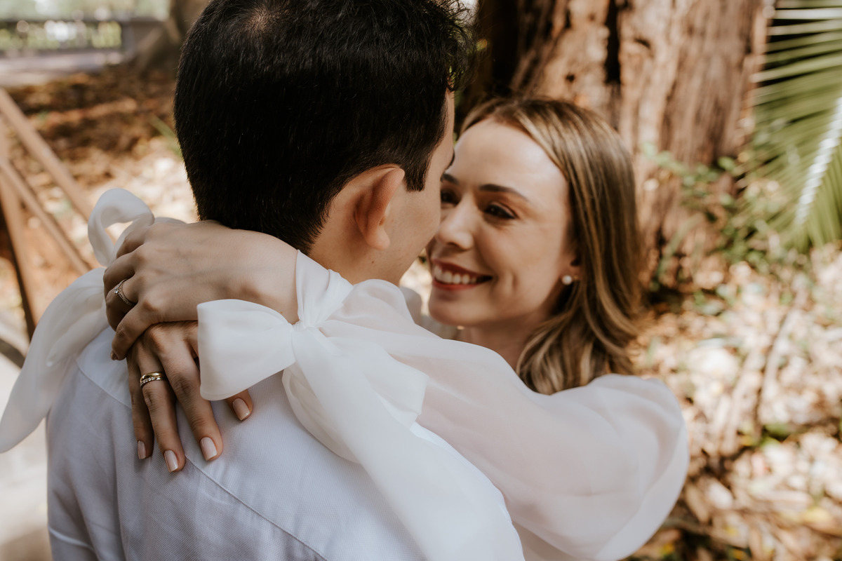 pre-wedding, prewedding, ensaio de casal, ensaio de foto de casal, ensaio fotográfico de casal, ensaio de fotos de noivos, noivos, foto de casamento, fotografia de casamento, fotos de casal no museu do ipiranga, museu do ipiranga