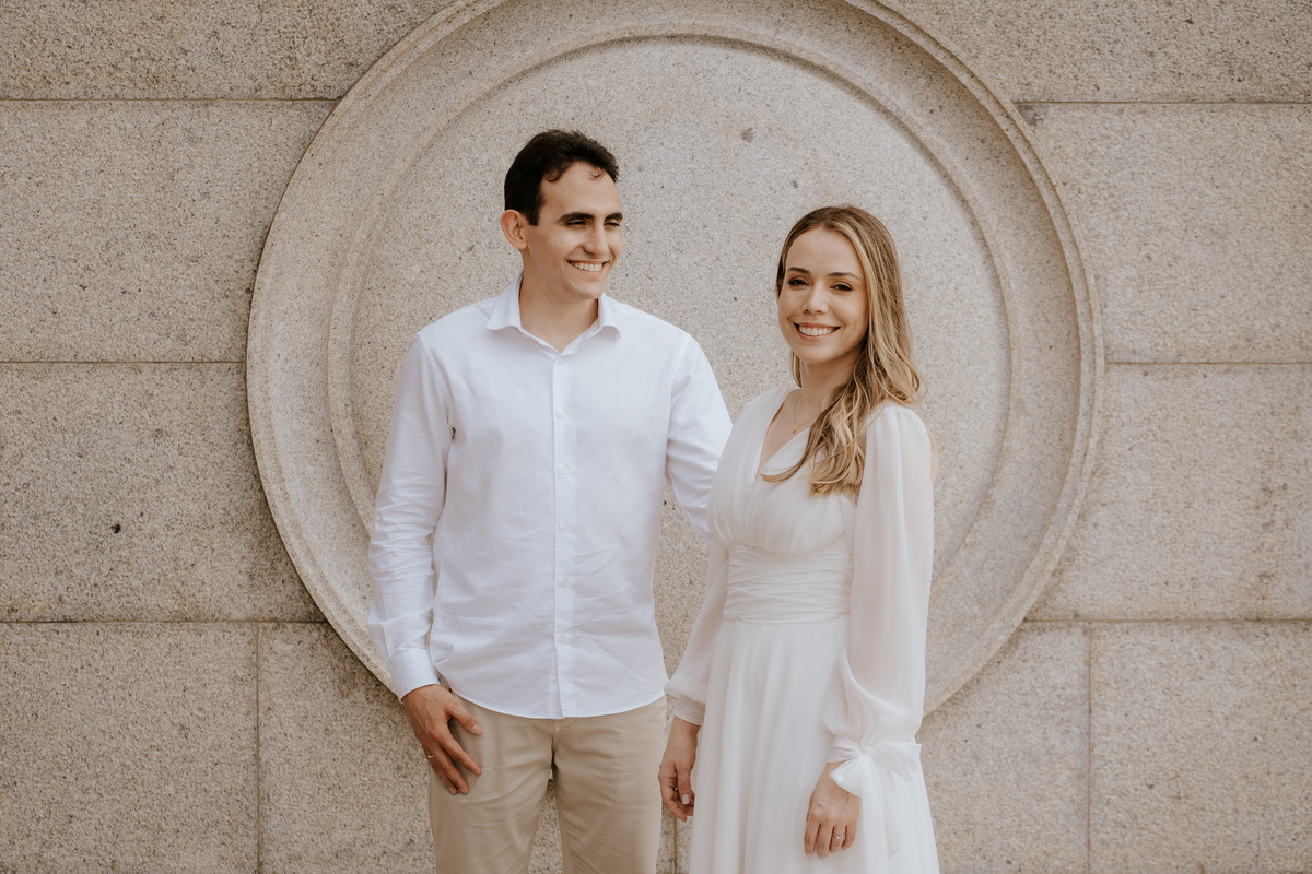 pre-wedding, prewedding, ensaio de casal, ensaio de foto de casal, ensaio fotográfico de casal, ensaio de fotos de noivos, noivos, foto de casamento, fotografia de casamento, fotos de casal no museu do ipiranga, museu do ipiranga