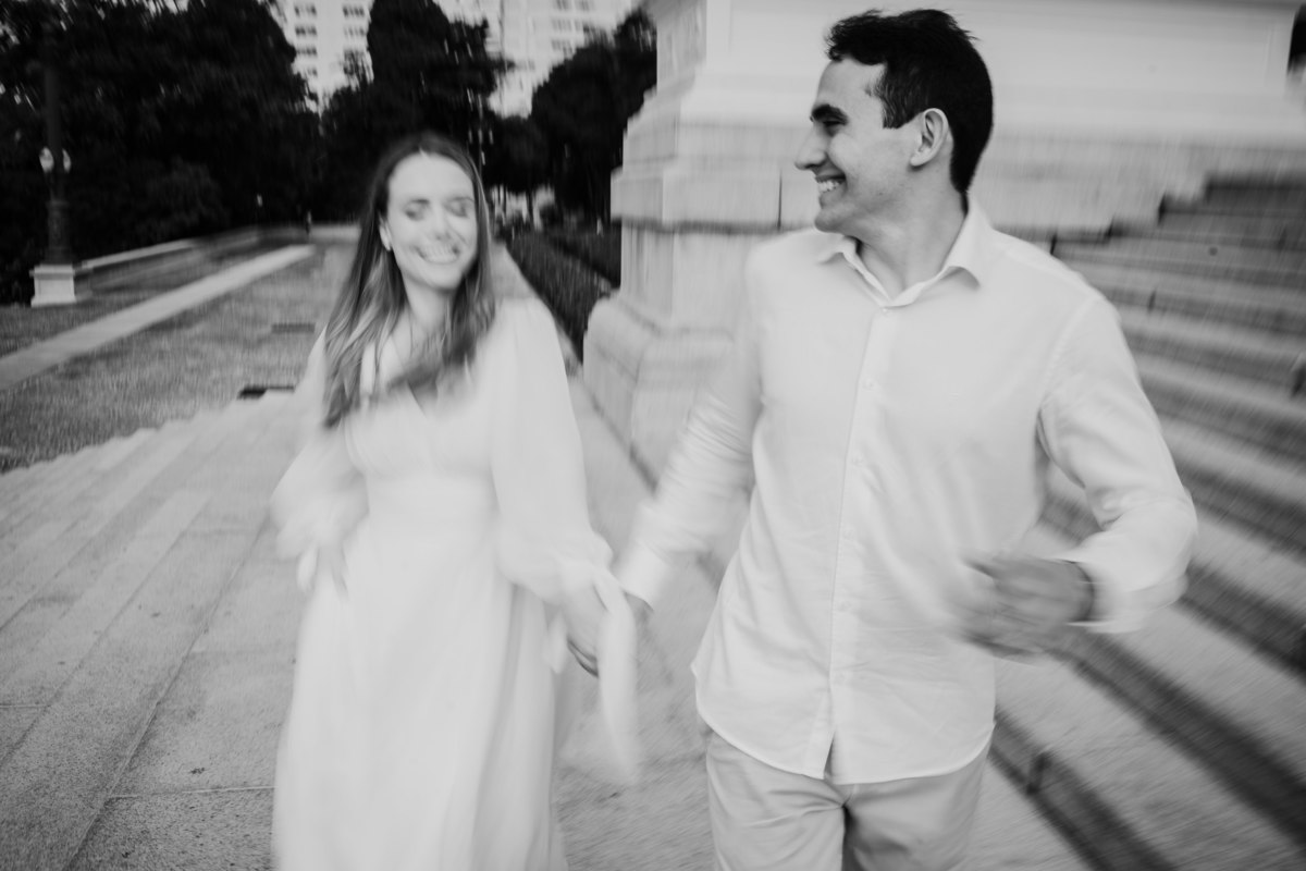 pre-wedding, prewedding, ensaio de casal, ensaio de foto de casal, ensaio fotográfico de casal, ensaio de fotos de noivos, noivos, foto de casamento, fotografia de casamento, fotos de casal no museu do ipiranga, museu do ipiranga