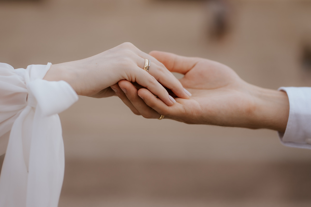 pre-wedding, prewedding, ensaio de casal, ensaio de foto de casal, ensaio fotográfico de casal, ensaio de fotos de noivos, noivos, foto de casamento, fotografia de casamento, fotos de casal no museu do ipiranga, museu do ipiranga