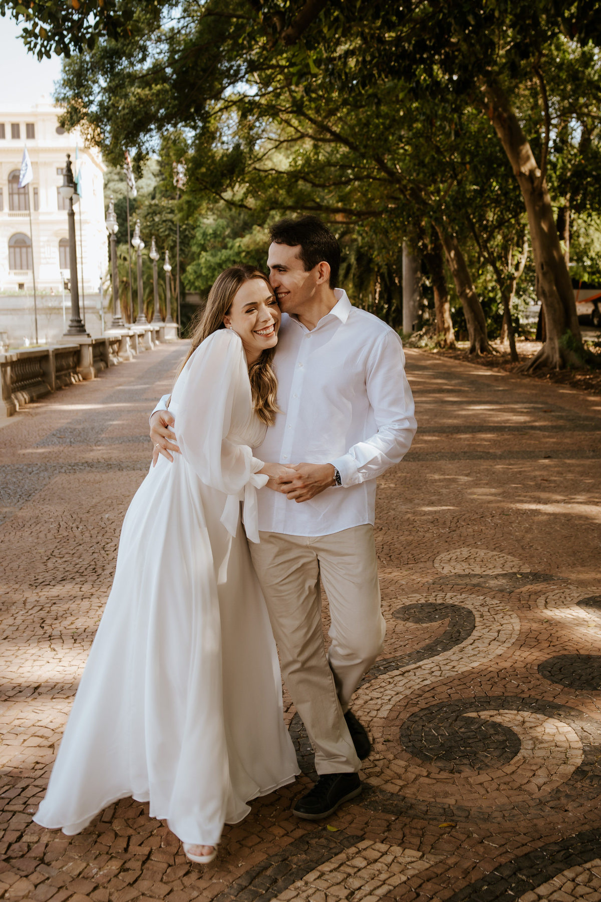 pre-wedding, prewedding, ensaio de casal, ensaio de foto de casal, ensaio fotográfico de casal, ensaio de fotos de noivos, noivos, foto de casamento, fotografia de casamento, fotos de casal no museu do ipiranga, museu do ipiranga