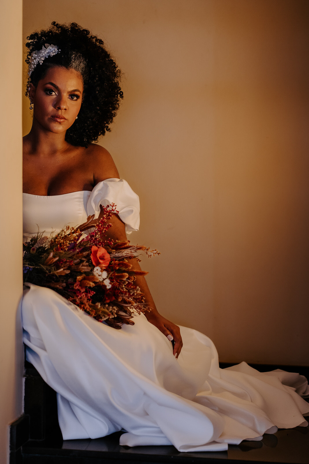 wedding, casamento, mini wedding, casamento em casa, micro wedding, dia da noiva, first touch, casamento intimista, casamento simples em família, festa de casamento no quintal, cerimônia de casamento no quintal, bride, wedding dress