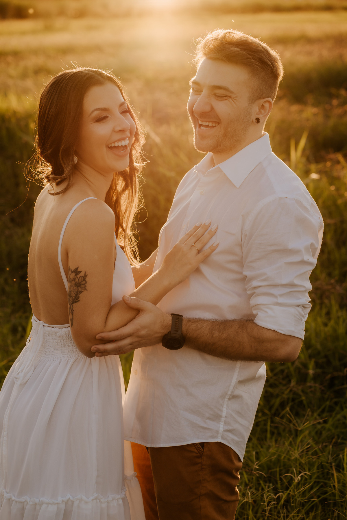 wedding, prewedding, pre-wedding, casamento, ensaio de casal, ensaio fotográfico de casal, ensaio fotográfico de noivos, noivos, noiva, anel de noivado, fotos de casal, ensaio fotográfico em holambra, fotos em holambra