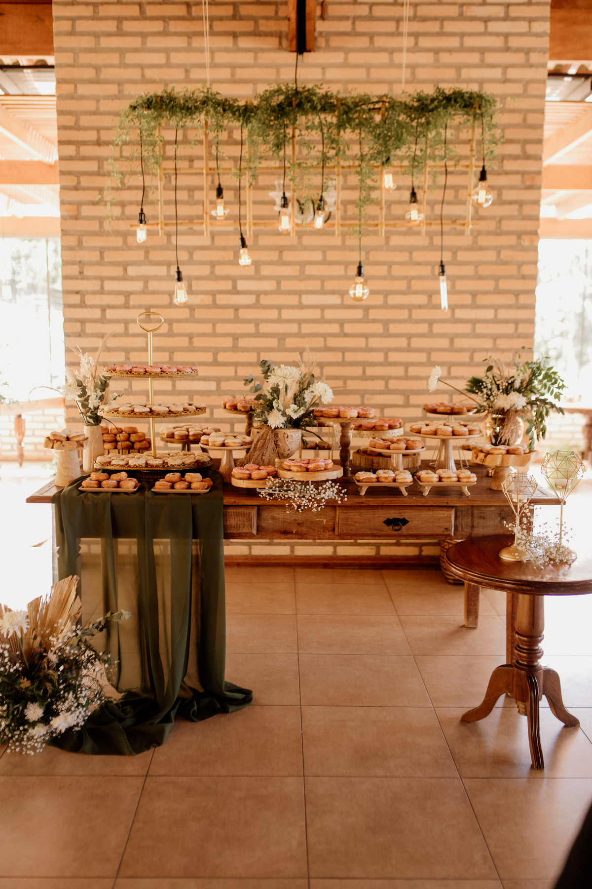 wedding, wedding folk, casamento, casamento folk, casamento rústico, ritual das fitas, handfasting, estilo folk, casamento criativo, casamento original, casamento externo, casamento no campo, campo de eucalípto, casa ventura