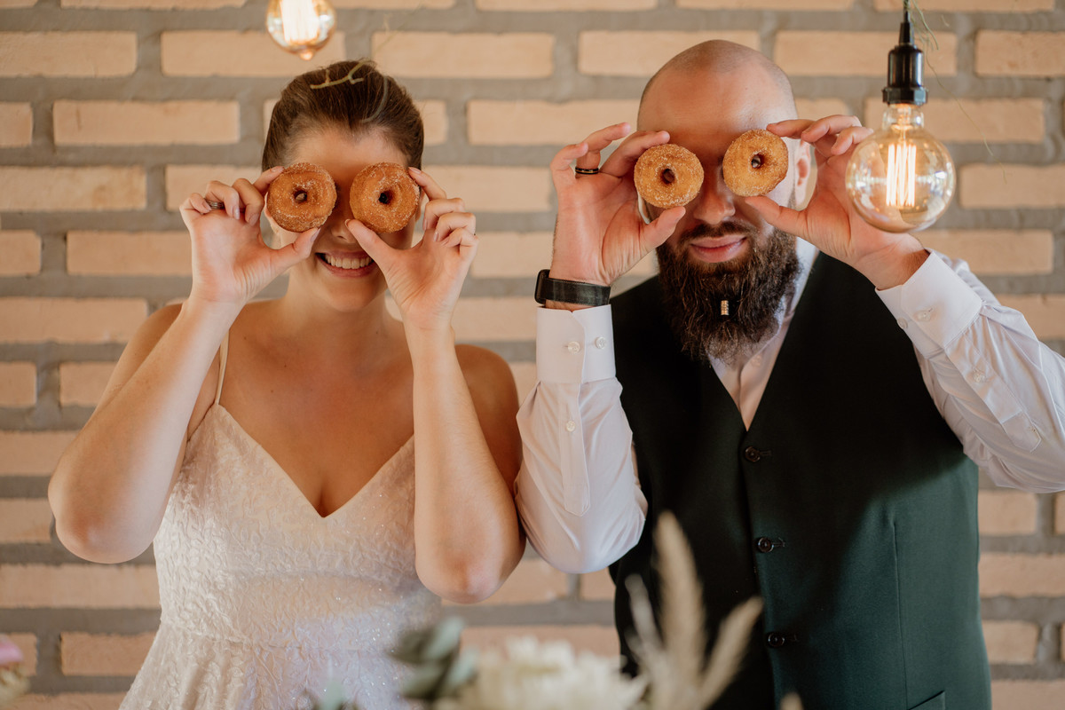 wedding, wedding folk, casamento, casamento folk, casamento rústico, ritual das fitas, handfasting, estilo folk, casamento criativo, casamento original, casamento externo, casamento no campo, campo de eucalípto, casa ventura