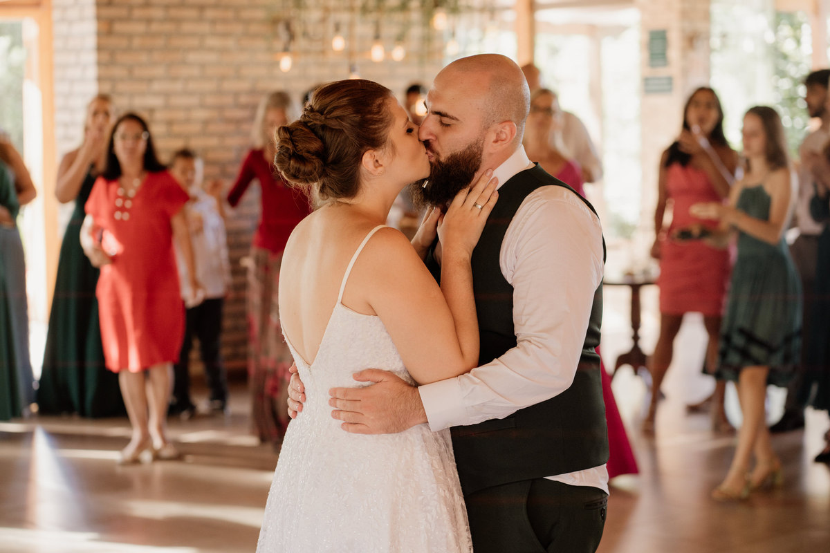 wedding, wedding folk, casamento, casamento folk, casamento rústico, ritual das fitas, handfasting, estilo folk, casamento criativo, casamento original, casamento externo, casamento no campo, campo de eucalípto, casa ventura