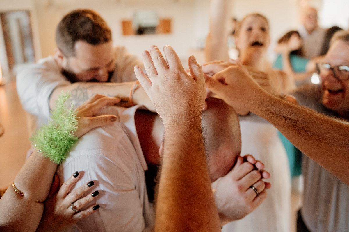 wedding, wedding folk, casamento, casamento folk, casamento rústico, ritual das fitas, handfasting, estilo folk, casamento criativo, casamento original, casamento externo, casamento no campo, campo de eucalípto, casa ventura