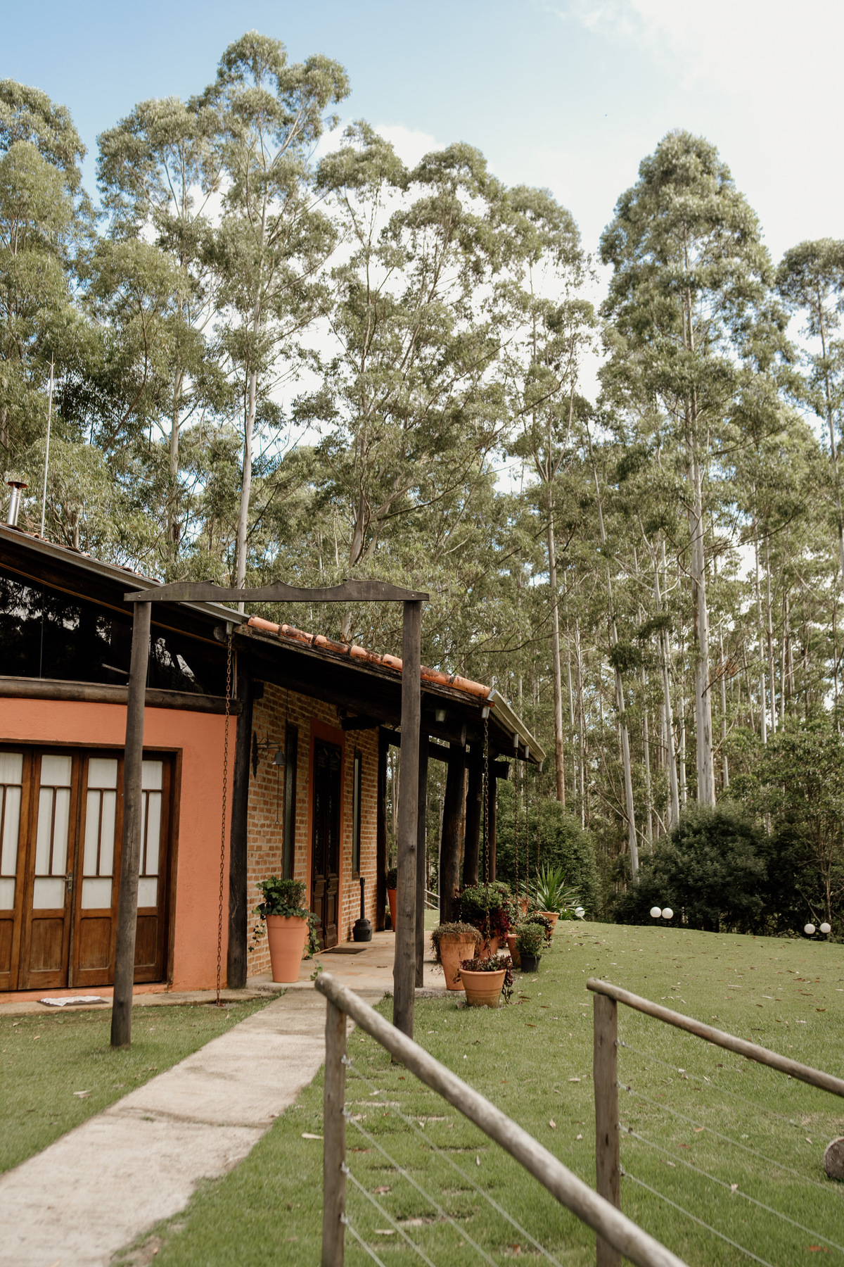 wedding, wedding folk, casamento, casamento folk, casamento rústico, ritual das fitas, handfasting, estilo folk, casamento criativo, casamento original, casamento externo, casamento no campo, campo de eucalípto, casa ventura