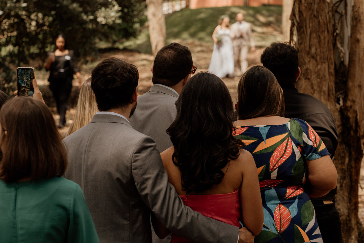 wedding, wedding folk, casamento, casamento folk, casamento rústico, ritual das fitas, handfasting, estilo folk, casamento criativo, casamento original, casamento externo, casamento no campo, campo de eucalípto, casa ventura