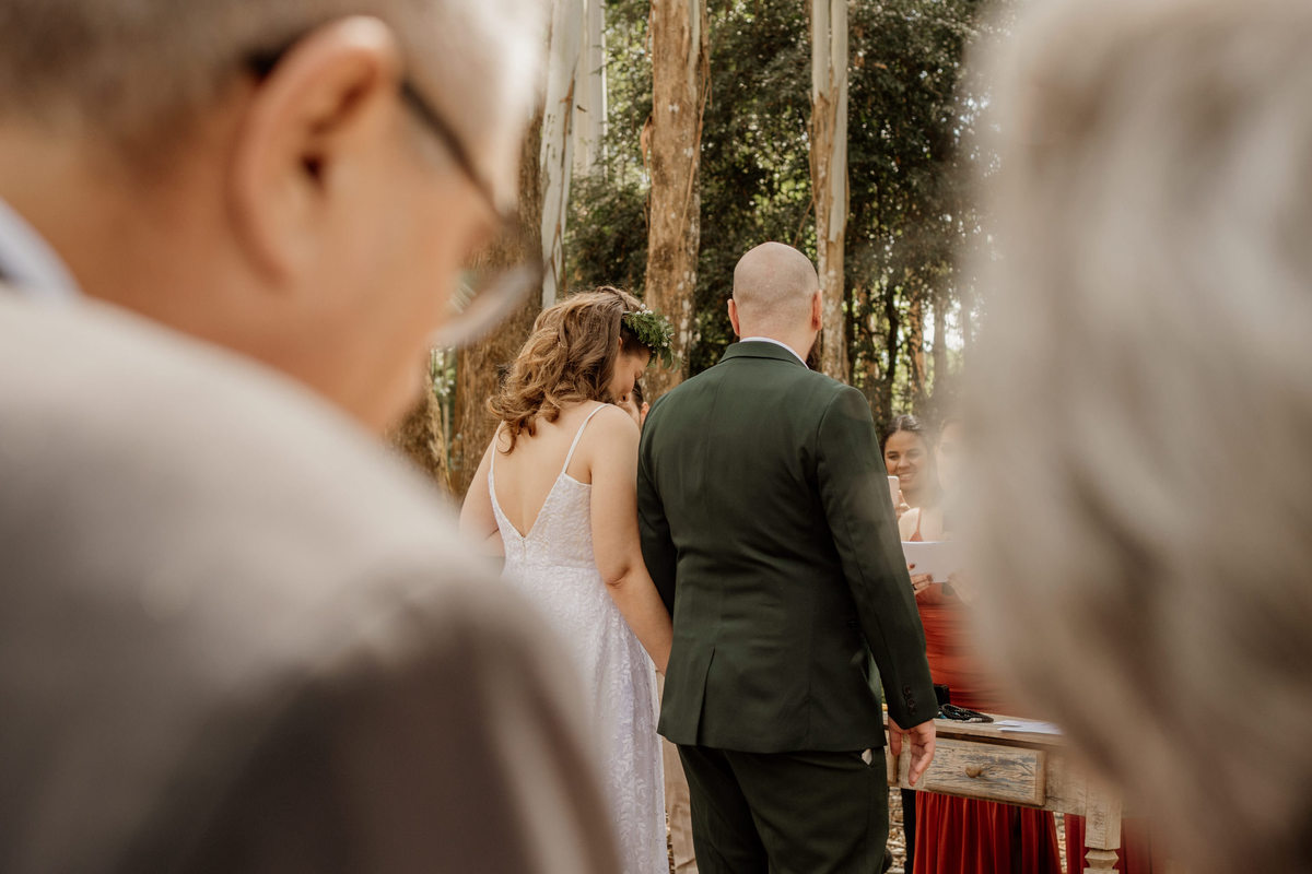 wedding, wedding folk, casamento, casamento folk, casamento rústico, ritual das fitas, handfasting, estilo folk, casamento criativo, casamento original, casamento externo, casamento no campo, campo de eucalípto, casa ventura