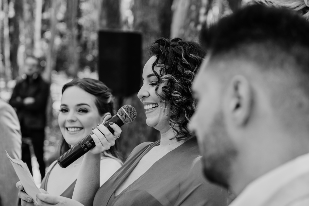 wedding, wedding folk, casamento, casamento folk, casamento rústico, ritual das fitas, handfasting, estilo folk, casamento criativo, casamento original, casamento externo, casamento no campo, campo de eucalípto, casa ventura