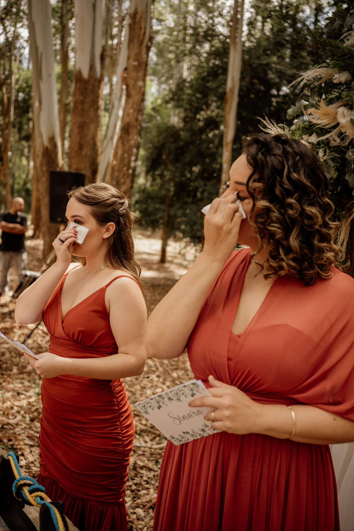 wedding, wedding folk, casamento, casamento folk, casamento rústico, ritual das fitas, handfasting, estilo folk, casamento criativo, casamento original, casamento externo, casamento no campo, campo de eucalípto, casa ventura