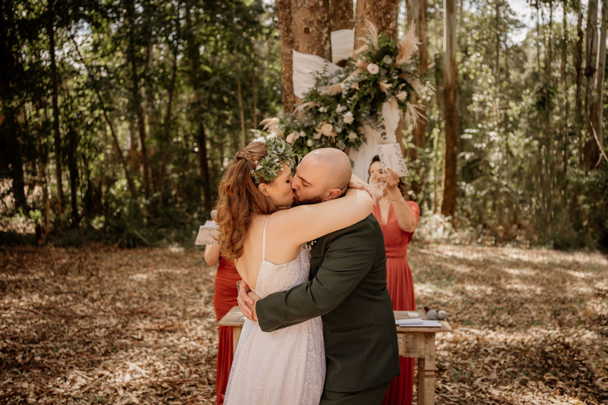 wedding, wedding folk, casamento, casamento folk, casamento rústico, ritual das fitas, handfasting, estilo folk, casamento criativo, casamento original, casamento externo, casamento no campo, campo de eucalípto, casa ventura