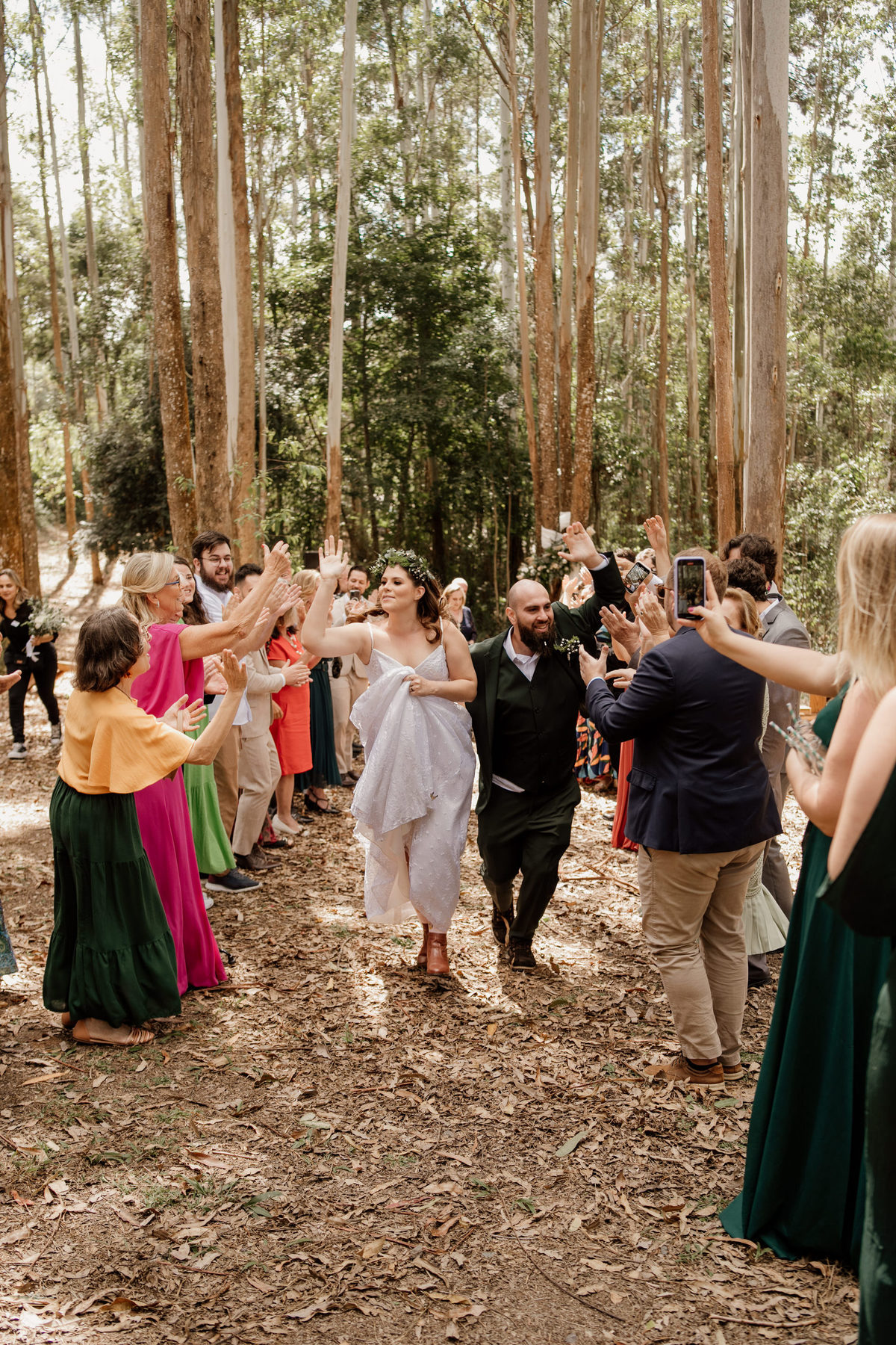 wedding, wedding folk, casamento, casamento folk, casamento rústico, ritual das fitas, handfasting, estilo folk, casamento criativo, casamento original, casamento externo, casamento no campo, campo de eucalípto, casa ventura