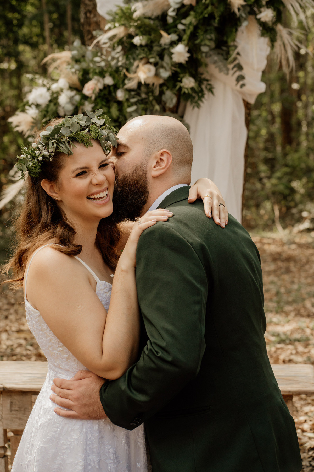 wedding, wedding folk, casamento, casamento folk, casamento rústico, ritual das fitas, handfasting, estilo folk, casamento criativo, casamento original, casamento externo, casamento no campo, campo de eucalípto, casa ventura