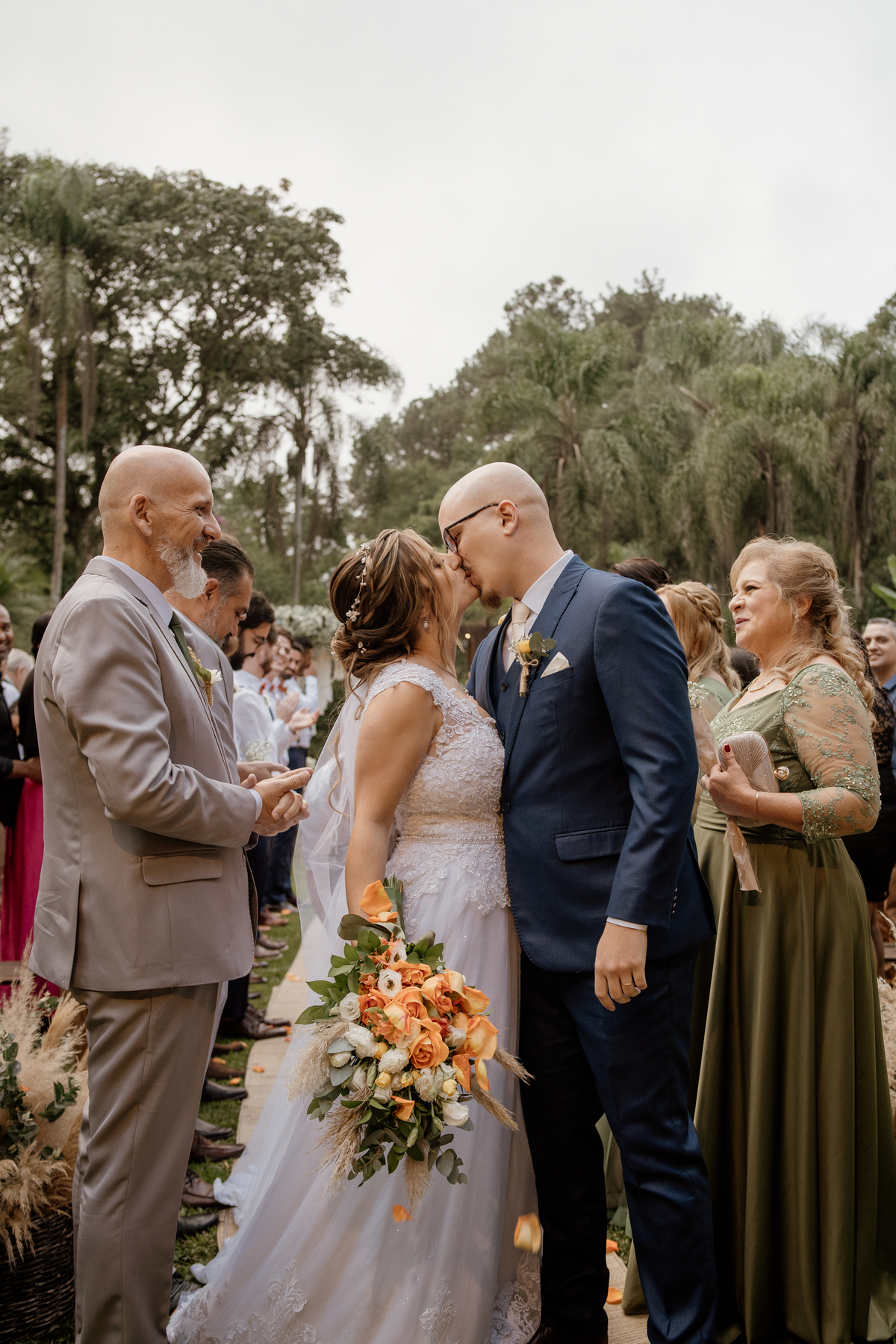 casamento, wedding, noiva, dia da noiva, bride, vestido de noiva, maquiagem de noiva, cerimônia de casamento, dia do noivo, casamento externo, casamento no campo, recanto flor da vila, dança dos noivos