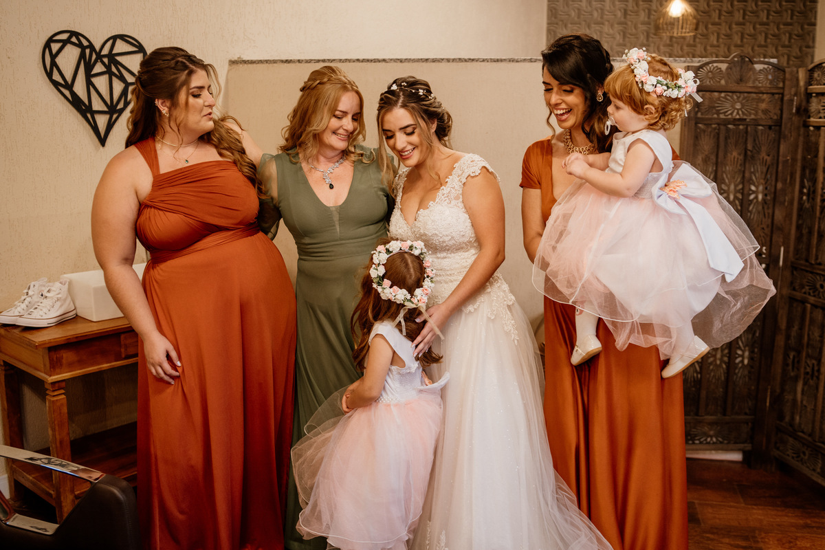 casamento, wedding, noiva, dia da noiva, bride, vestido de noiva, maquiagem de noiva, cerimônia de casamento, dia do noivo, casamento externo, casamento no campo, recanto flor da vila, dança dos noivos