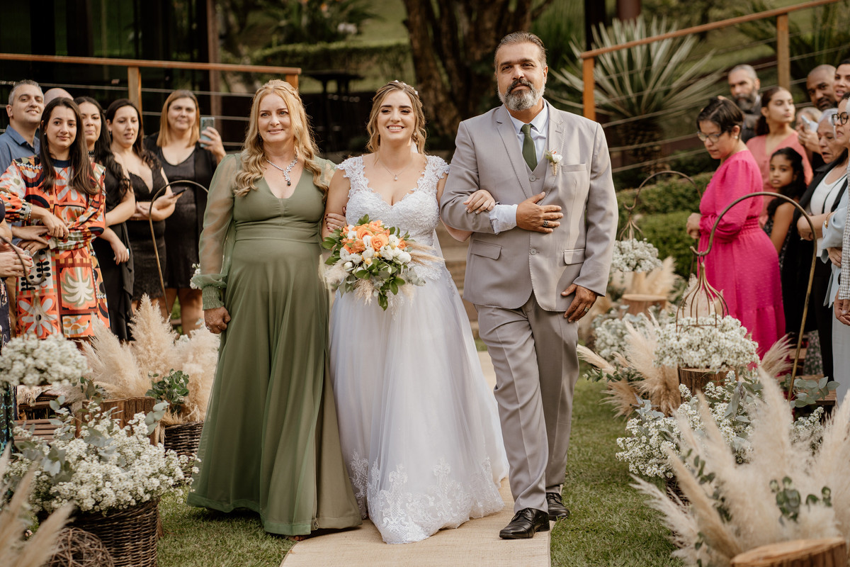 casamento, wedding, noiva, dia da noiva, bride, vestido de noiva, maquiagem de noiva, cerimônia de casamento, dia do noivo, casamento externo, casamento no campo, recanto flor da vila, dança dos noivos