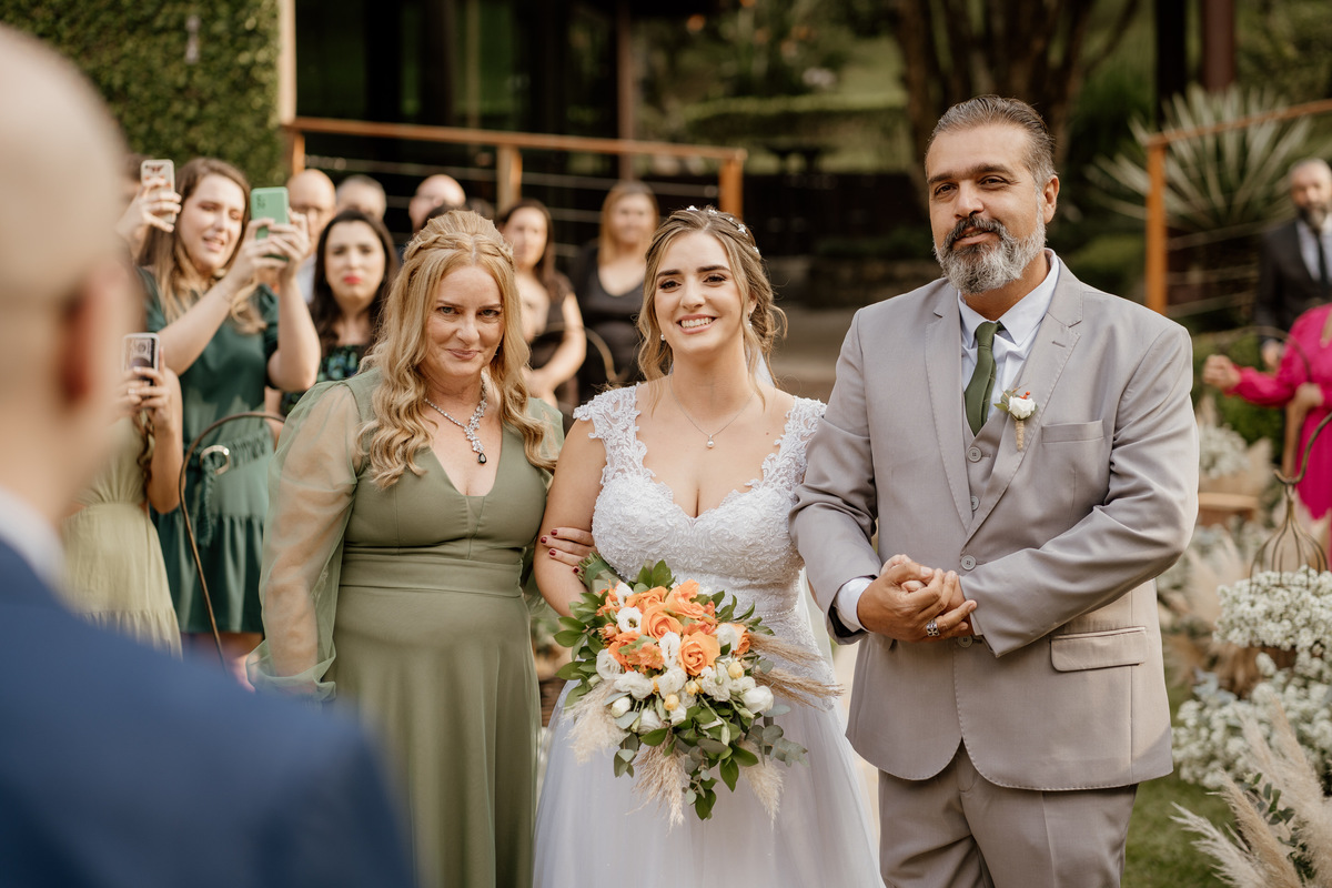 casamento, wedding, noiva, dia da noiva, bride, vestido de noiva, maquiagem de noiva, cerimônia de casamento, dia do noivo, casamento externo, casamento no campo, recanto flor da vila, dança dos noivos