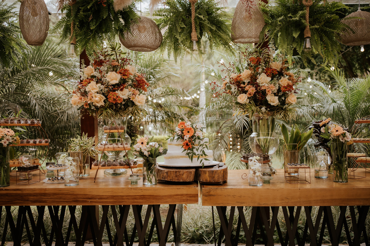 casamento, wedding, noiva, dia da noiva, bride, vestido de noiva, maquiagem de noiva, cerimônia de casamento, dia do noivo, casamento externo, casamento no campo, espaço la forêt, madrinhas