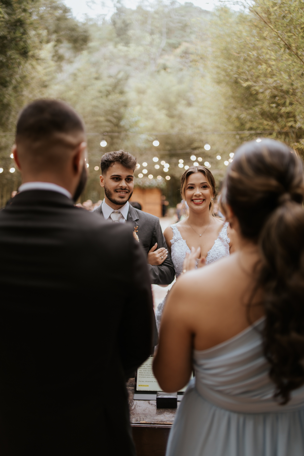 casamento, wedding, noiva, dia da noiva, bride, vestido de noiva, maquiagem de noiva, cerimônia de casamento, dia do noivo, casamento externo, casamento no campo, espaço la forêt, madrinhas