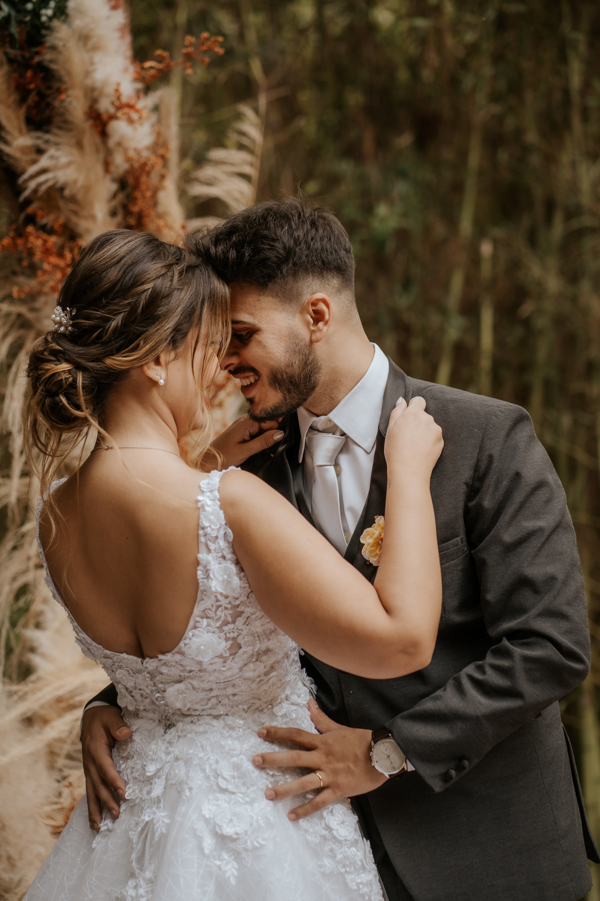 casamento, wedding, noiva, dia da noiva, bride, vestido de noiva, maquiagem de noiva, cerimônia de casamento, dia do noivo, casamento externo, casamento no campo, espaço la forêt, madrinhas