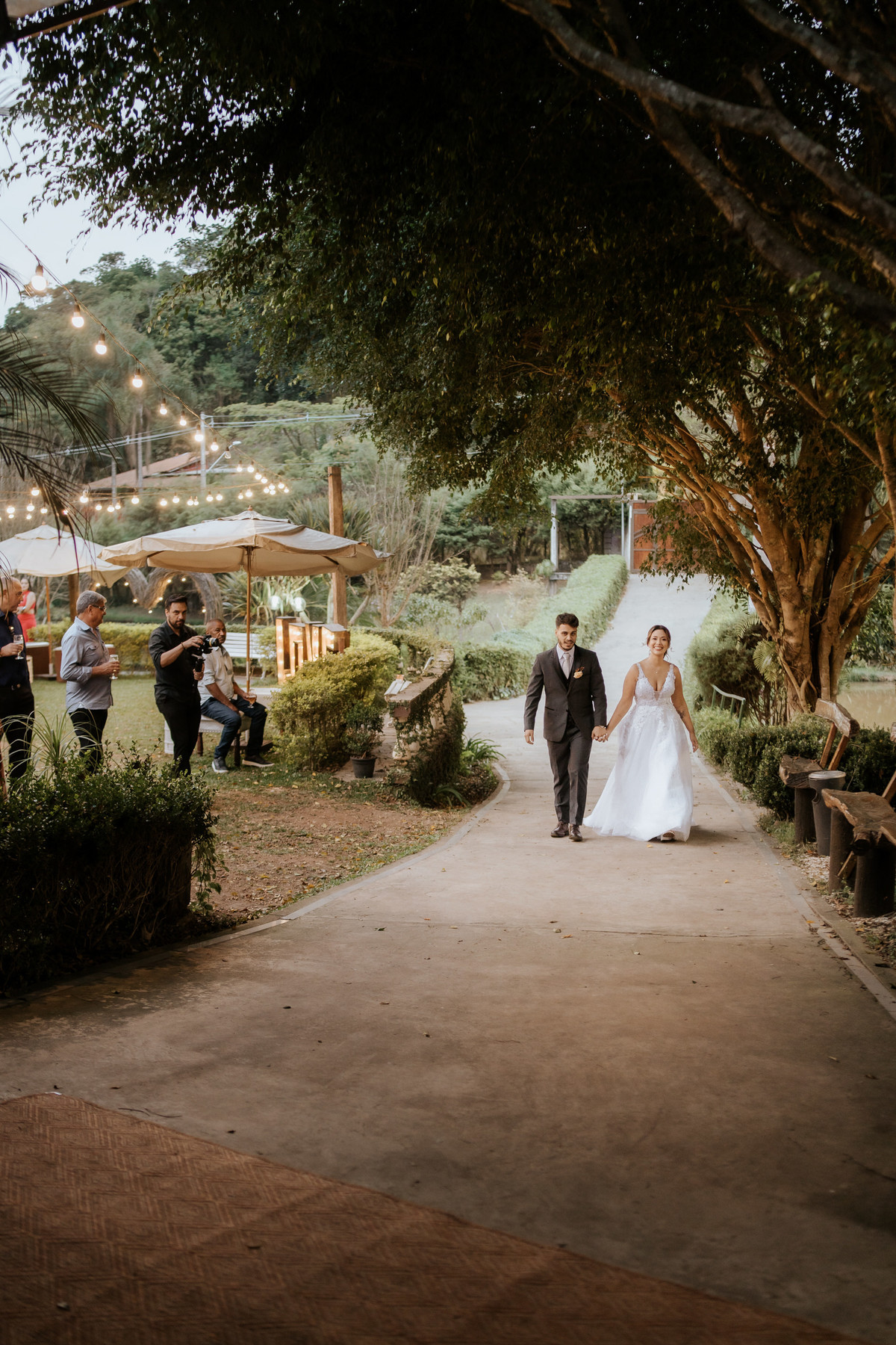 casamento, wedding, noiva, dia da noiva, bride, vestido de noiva, maquiagem de noiva, cerimônia de casamento, dia do noivo, casamento externo, casamento no campo, espaço la forêt, madrinhas