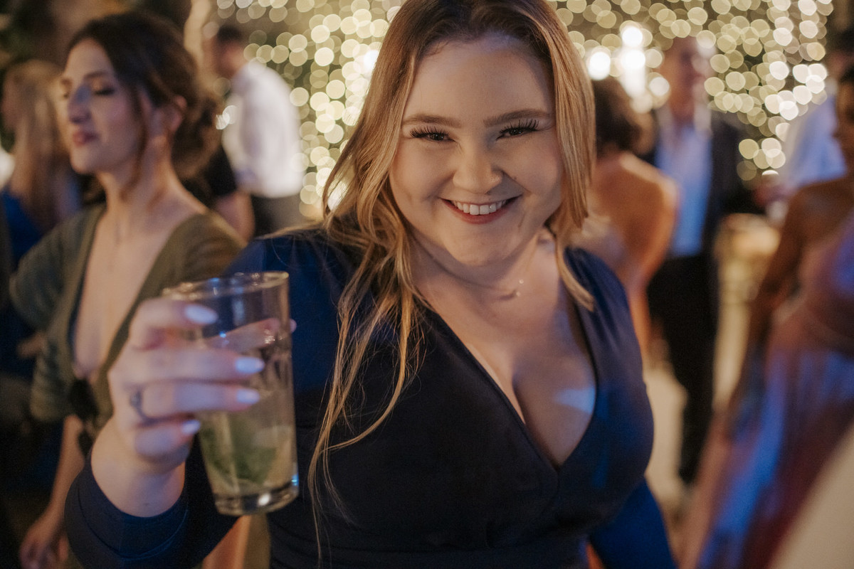 casamento, wedding, noiva, dia da noiva, bride, vestido de noiva, maquiagem de noiva, cerimônia de casamento, dia do noivo, sítio são jorge, casamento temático, disney, casamento tema disney