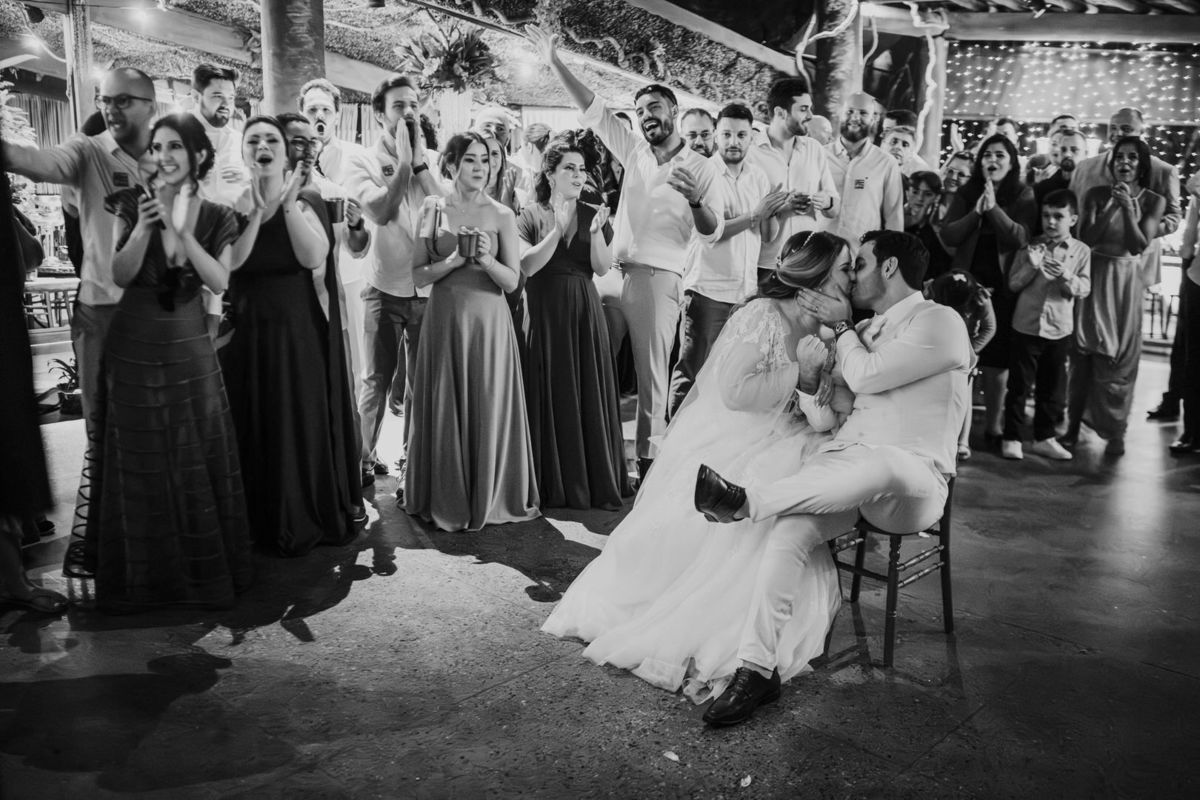 casamento, wedding, noiva, dia da noiva, bride, vestido de noiva, maquiagem de noiva, cerimônia de casamento, dia do noivo, sítio são jorge, casamento temático, disney, casamento tema disney