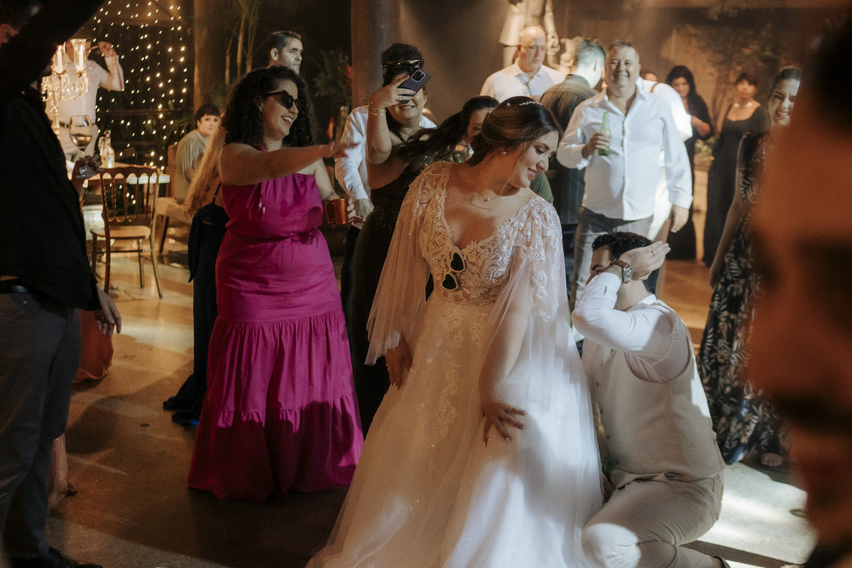 casamento, wedding, noiva, dia da noiva, bride, vestido de noiva, maquiagem de noiva, cerimônia de casamento, dia do noivo, sítio são jorge, casamento temático, disney, casamento tema disney