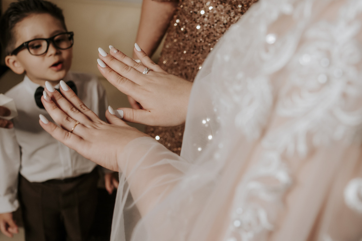 casamento, wedding, noiva, dia da noiva, bride, vestido de noiva, maquiagem de noiva, cerimônia de casamento, dia do noivo, sítio são jorge, casamento temático, disney, casamento tema disney