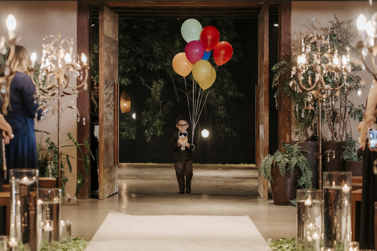 casamento, wedding, noiva, dia da noiva, bride, vestido de noiva, maquiagem de noiva, cerimônia de casamento, dia do noivo, sítio são jorge, casamento temático, disney, casamento tema disney