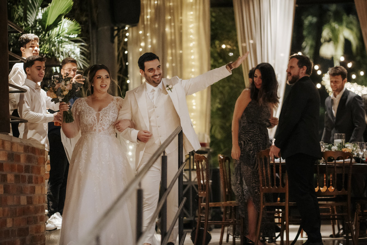 casamento, wedding, noiva, dia da noiva, bride, vestido de noiva, maquiagem de noiva, cerimônia de casamento, dia do noivo, sítio são jorge, casamento temático, disney, casamento tema disney