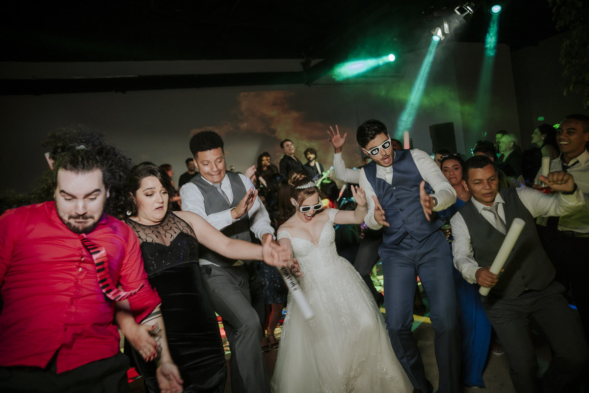 wedding, casamento, pre-wedding, pré-wedding, cerimônia religiosa, cerimônia católica, casamento católico, fotos de noivos, noivos, dia da noiva, dia do noivo, festa de casamento, dança dos noivos, dança dos noivos na festa do casamento, balada de casamen