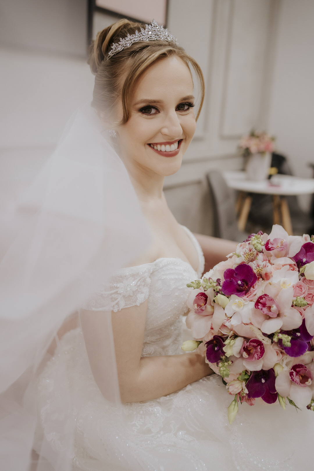 wedding, casamento, pre-wedding, pré-wedding, cerimônia religiosa, cerimônia católica, casamento católico, fotos de noivos, noivos, dia da noiva, dia do noivo, paisagem ponte estaiada