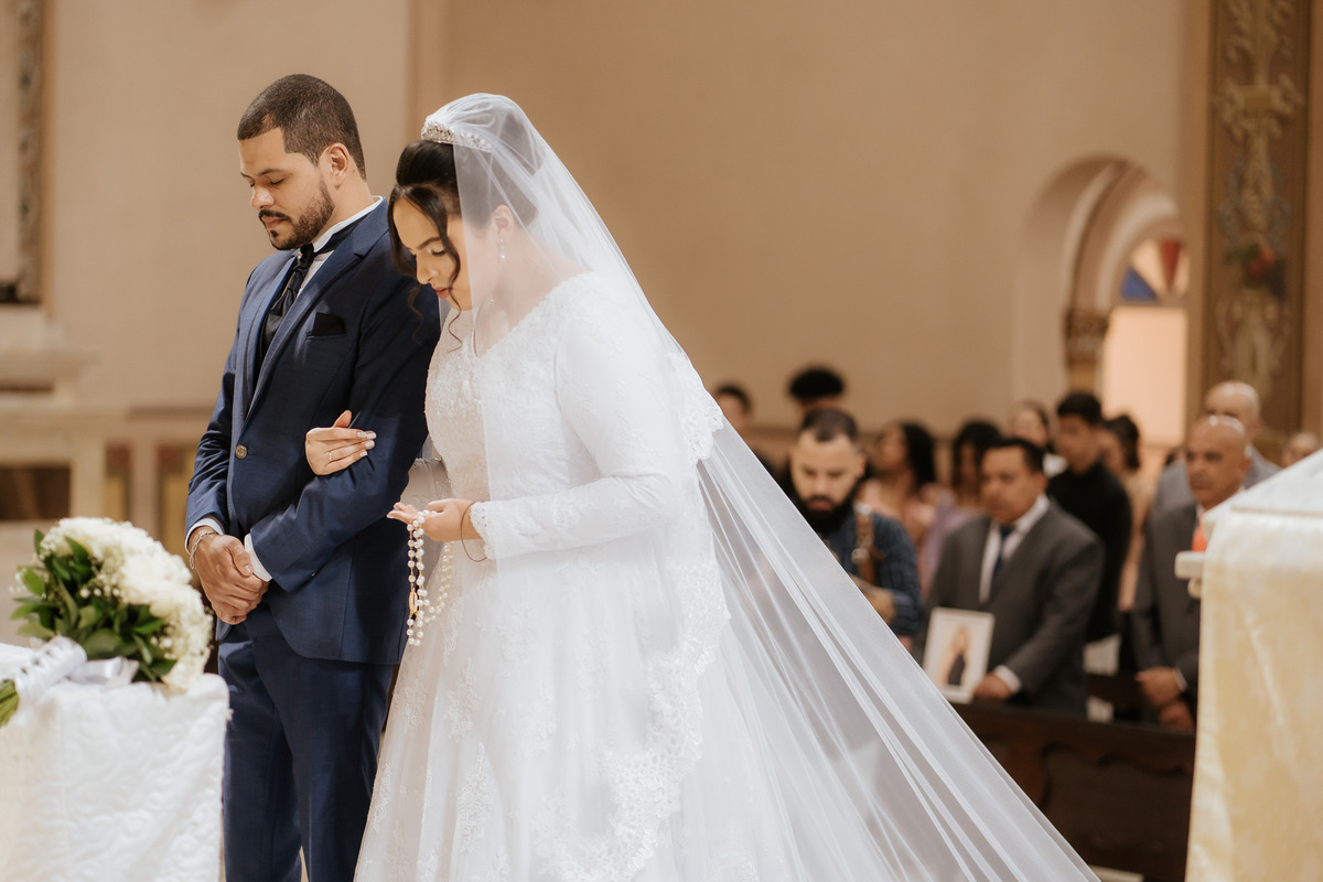 wedding, casamento, cerimônia religiosa, cerimônia católica, casamento católico, casamento tradicional, fotografia de casamento, casamento na igreja, casamento na igreja católica, fotos de noivos, casamento na Paróquia Nossa Senhora da Boa Viagem SBC