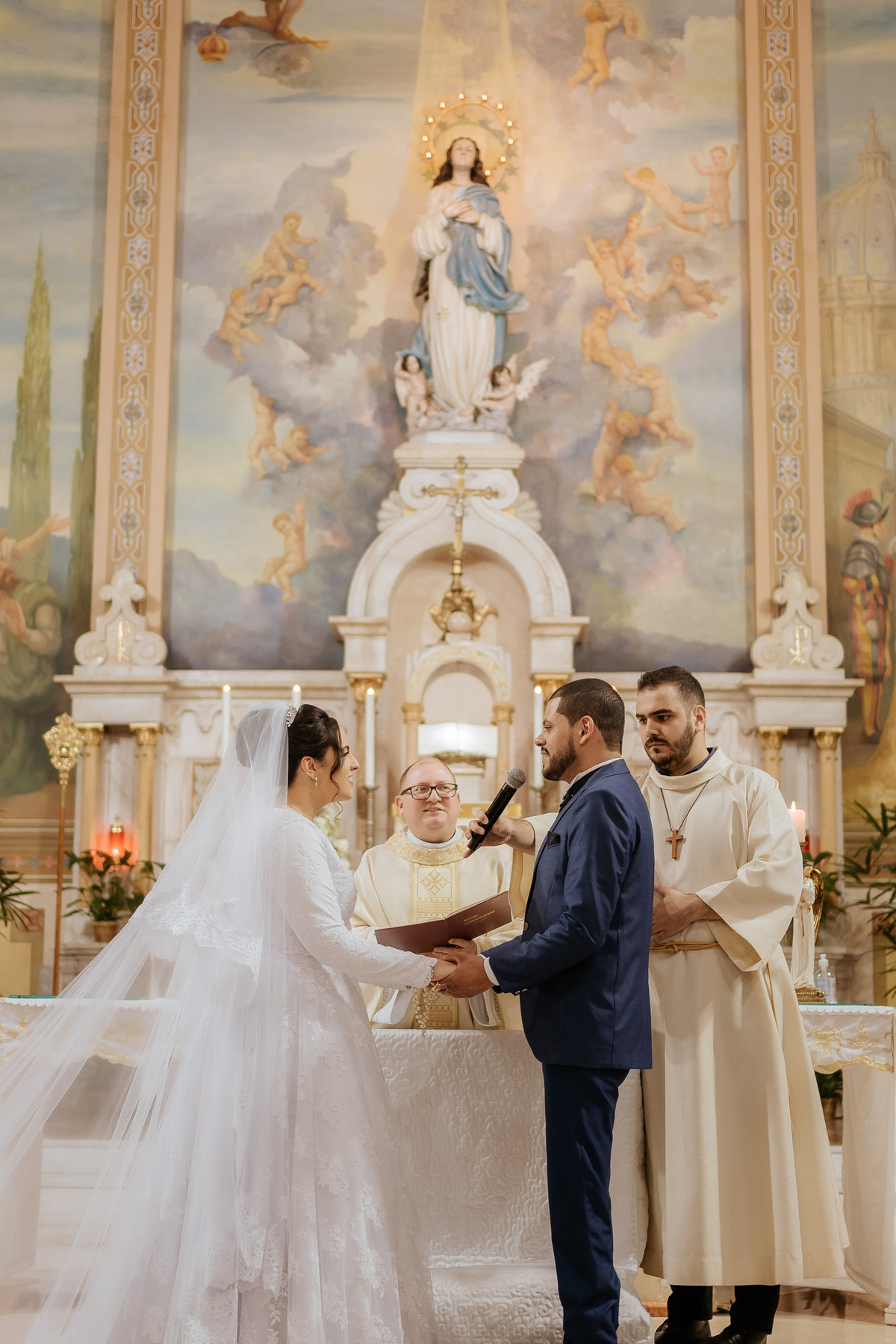 wedding, casamento, cerimônia religiosa, cerimônia católica, casamento católico, casamento tradicional, fotografia de casamento, casamento na igreja, casamento na igreja católica, fotos de noivos, casamento na Paróquia Nossa Senhora da Boa Viagem SBC