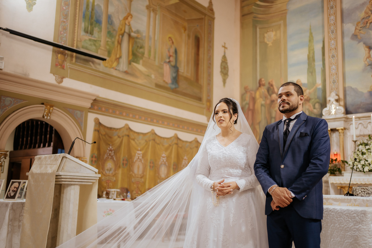 wedding, casamento, cerimônia religiosa, cerimônia católica, casamento católico, casamento tradicional, fotografia de casamento, casamento na igreja, casamento na igreja católica, fotos de noivos, casamento na Paróquia Nossa Senhora da Boa Viagem SBC