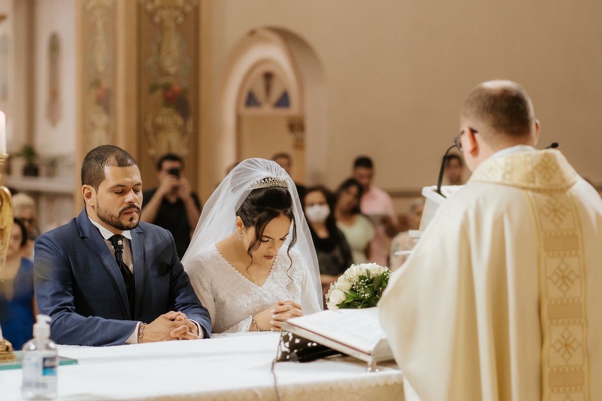 wedding, casamento, cerimônia religiosa, cerimônia católica, casamento católico, casamento tradicional, fotografia de casamento, casamento na igreja, casamento na igreja católica, fotos de noivos, casamento na Paróquia Nossa Senhora da Boa Viagem SBC