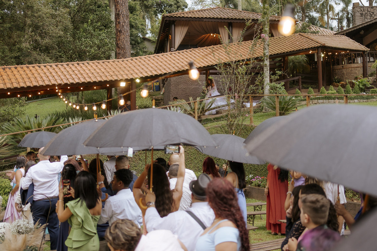 casamento, wedding, pré-wedding, casamento externo, casamento ao ar livre, casamento no campo, casamento na chuva, chuva no casamento, cerimônia de casamento, fotografia de casamento, fotografia de casal, fotógrafo de casamento, recanto flor da vila