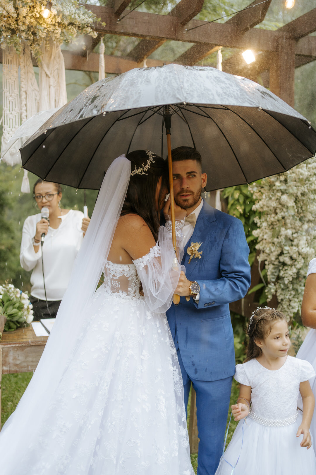 casamento, wedding, pré-wedding, casamento externo, casamento ao ar livre, casamento no campo, casamento na chuva, chuva no casamento, cerimônia de casamento, fotografia de casamento, fotografia de casal, fotógrafo de casamento, recanto flor da vila